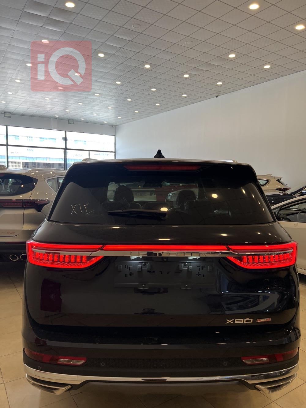 جیتۆر X90 پڵەس